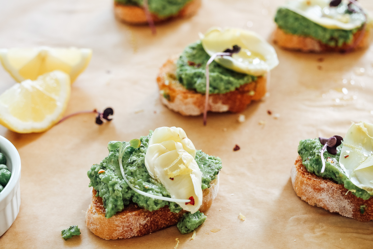 11 fiber-packed recipes to help reach your daily goal 10 Artichoke and pea crostini