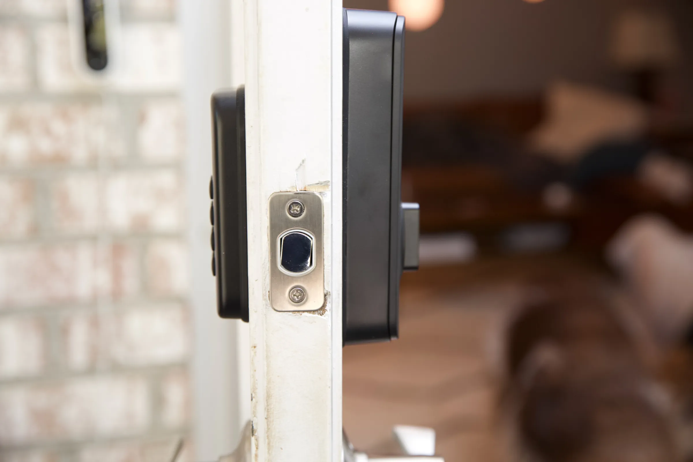 I tested 30 smart locks, and these are the best 6 The Wyze lock has a huge rear housing but a nice slimline keypad, a fast fingerprint reader, and no Wi-Fi connection.
