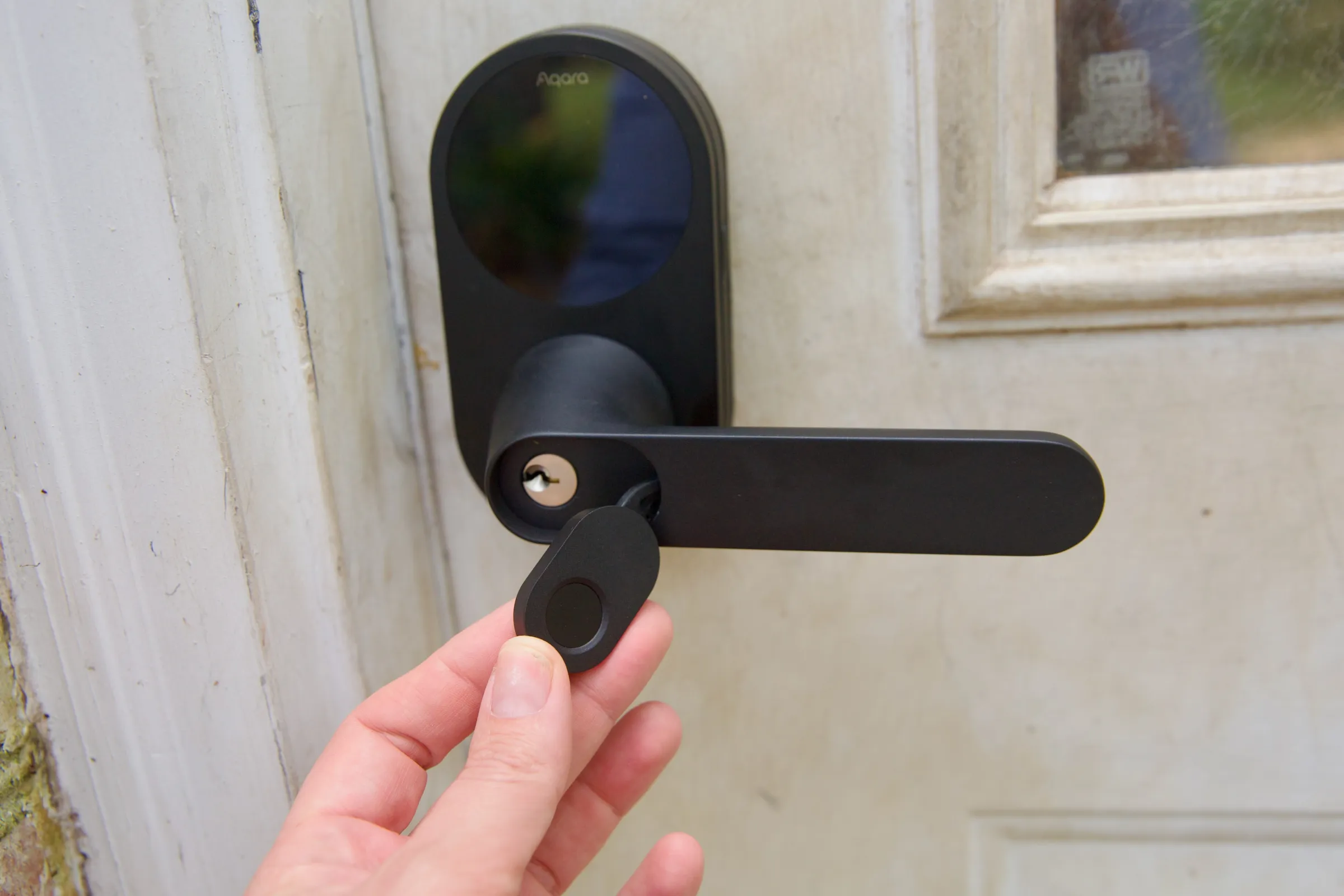I tested 30 smart locks, and these are the best 23 The keyhole is hidden under the fingerprint reader.