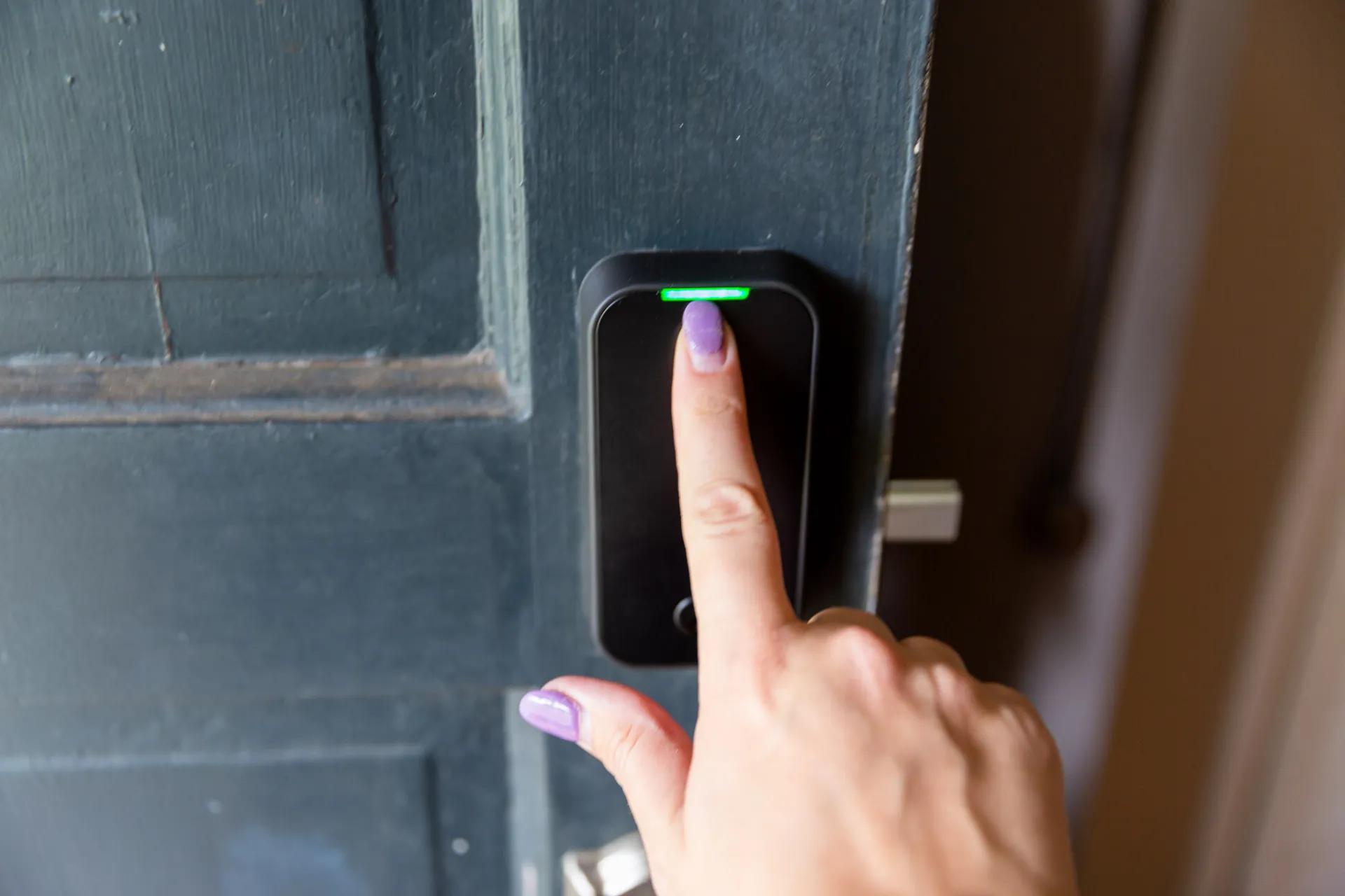I tested 30 smart locks, and these are the best 14 The Yale Touch’s fingerprint reader is fast and easy to use.