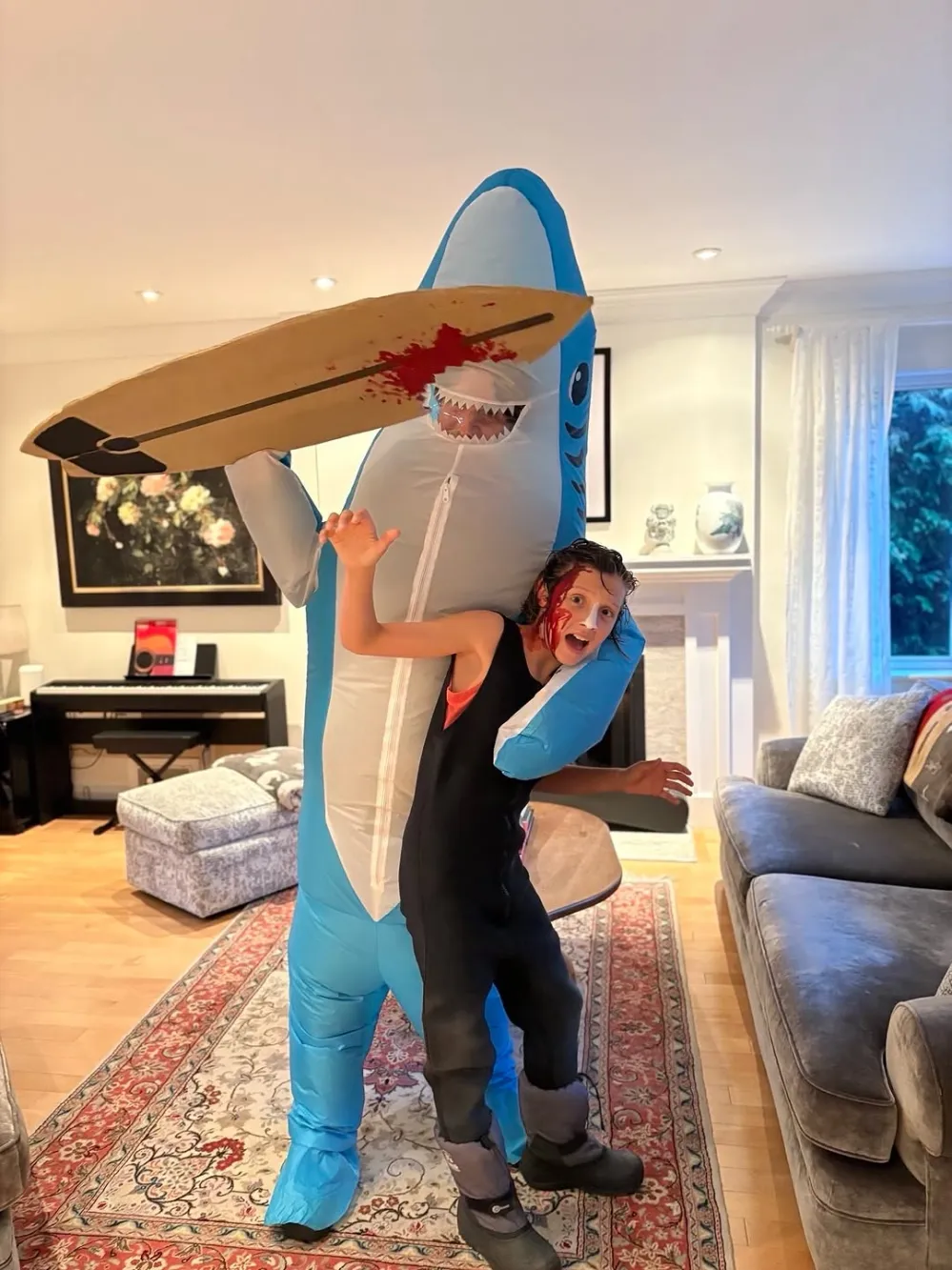 Justin Trudeau dresses up as a left shark amidst Katy Perry's romance 1 Justin Trudeau dresses up as a left shark amidst Katy Perry's romance